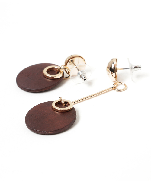 PLAIN CLOTHING（プレーンクロージング）の「ウッドプレートピアス【PLAIN CLOTHING】（ピアス（両耳用）・レディース・ブラウン/ブラック・FREE）」の3枚目の写真