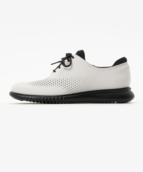 COLE HAAN(コールハーン)の「2.ゼログランド レーザー ウィング オックスフォード◆(その他シューズ・メンズ・ホワイト・9/10.5/10/8.5/9.5/8/7.5)」の2枚目の写真