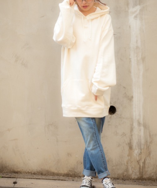 MANGROVE（マングローブ）の「スタンダードカジュアルスウェットパーカー（パーカー・レディース・ダークネイビー/パープル/ネイビー/アイボリー/ブラック/インディゴブルー/グリーン/オフホワイト/ワイン/ピンク/ライトブルー/グレー/マスタード/ホワイト/ベージュ/ライトグレー/チャコールグレー・LARGE/MEDIUM/SMALL）」の22枚目の写真