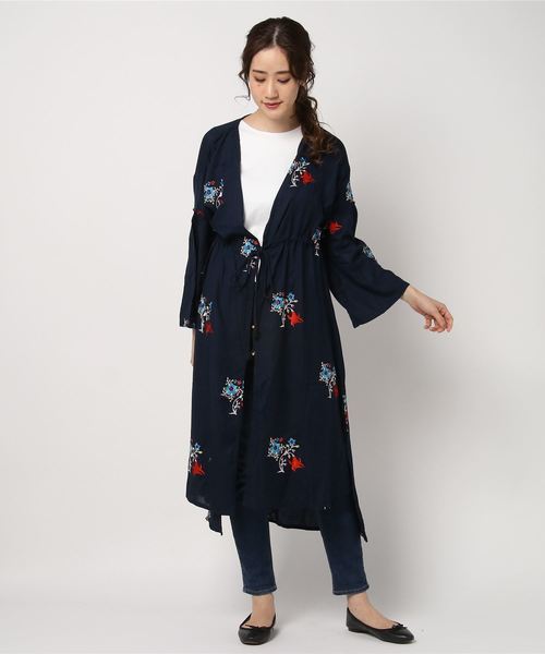 チャイハネ（チャイハネ）の「【チャイハネ】yul 花刺繍ロングカーディガン ガウン（カーディガン/ボレロ・レディース・ホワイト/ブルー/マスタード・FREE）」の4枚目の写真