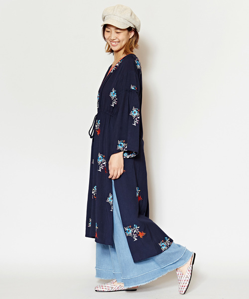 チャイハネ（チャイハネ）の「【チャイハネ】yul 花刺繍ロングカーディガン ガウン（カーディガン/ボレロ・レディース・ホワイト/ブルー/マスタード・FREE）」の11枚目の写真