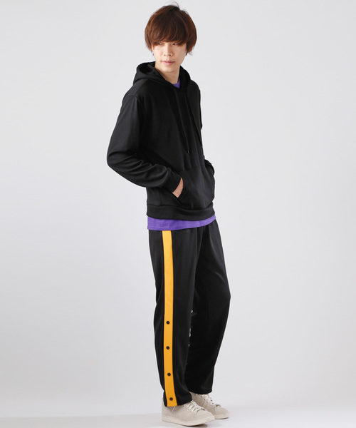 MONO-MART(モノマート)の「サイドラインスナップ ワイドパンツ/トラックパンツ(その他パンツ・メンズ・ブラック×イエロー/ブラック×レッド/ブラック×ホワイト・FREE)」の12枚目の写真