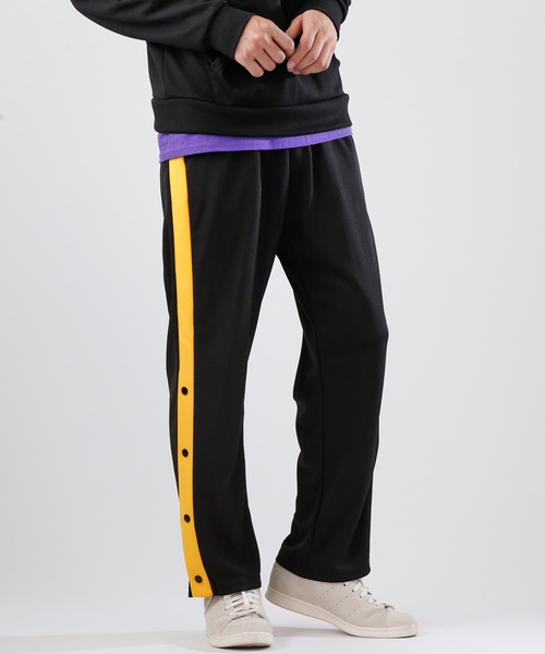 MONO-MART(モノマート)の「サイドラインスナップ ワイドパンツ/トラックパンツ(その他パンツ・メンズ・ブラック×イエロー/ブラック×レッド/ブラック×ホワイト・FREE)」の17枚目の写真