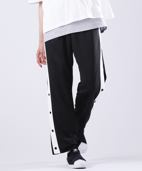 MONO-MART(モノマート)の「サイドラインスナップ ワイドパンツ/トラックパンツ(その他パンツ・メンズ・ブラック×イエロー/ブラック×レッド/ブラック×ホワイト・FREE)」の22枚目の写真
