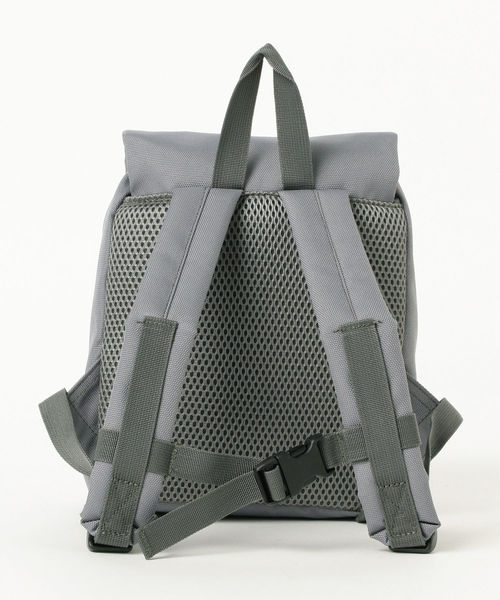 こども ビームス（コドモビームス）の「ARCH&LINE / UTILITY コーデュラ キッズ ミニ リュックサック 18（バックパック/リュック・キッズ・ブラック/ベージュ/ネイビー/グレー/レッド/オリーブ・ONE SIZE）」の8枚目の写真
