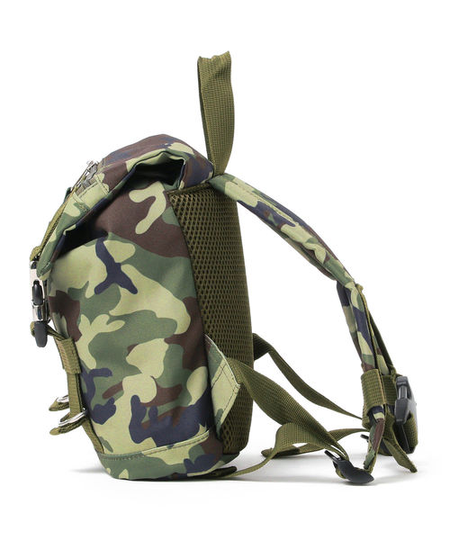 こども ビームス（コドモビームス）の「ARCH&LINE / UTILITY コーデュラ キッズ ミニ リュックサック 18（バックパック/リュック・キッズ・ブラック/ベージュ/ネイビー/グレー/レッド/オリーブ・ONE SIZE）」の15枚目の写真