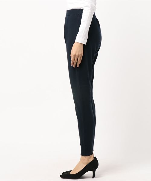NATURAL BEAUTY BASIC（ナチュラルビューティーベーシック）の「【otonaMUSE×金子綾×NBBコラボ】ファインストレッチニットパンツ（その他パンツ・レディース・ブラック/ネイビー/オフホワイト・MEDIUM）」の22枚目の写真