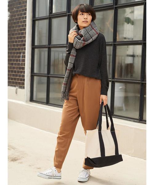 AMERICAN HOLIC(アメリカンホリック)の「・タートルニット裾スリットプルオーバー(ニット/セーター・レディース・チャコールグレー/ブラック/パープル/キャメル/その他7/ブルーグリーン/ホワイト系その他4/ベージュ系その他2・M/L)」の17枚目の写真