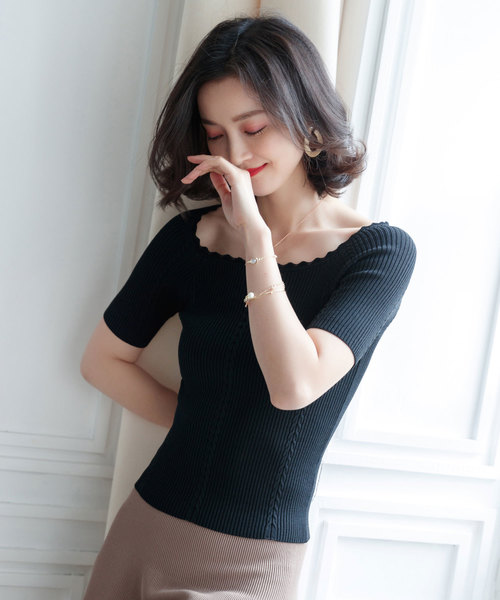 SAISON DE PAPILLON(セゾンドパピヨン)の「スクエアネックリブケーブルデザインサマーニットトップス(Tシャツ/カットソー・レディース・ブルー/スモークピンク/ブラック・M/L)」の9枚目の写真