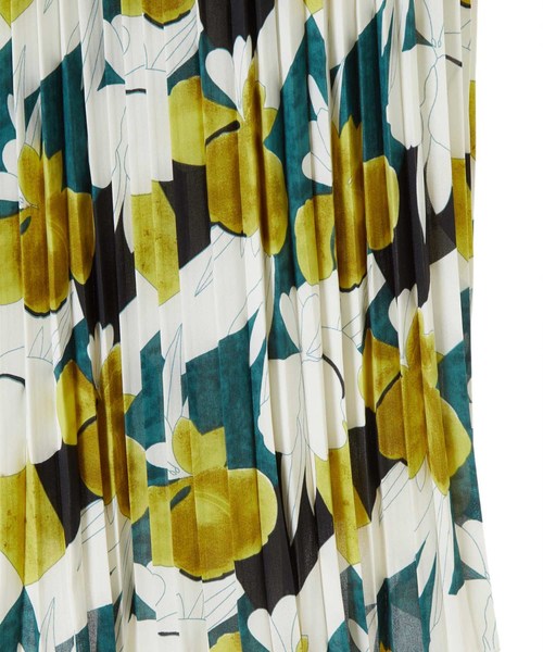 fifth（フィフス）の「プリーツフラワーロングスカート（スカート・レディース・レッド/イエロー/グリーン・MEDIUM）」の12枚目の写真