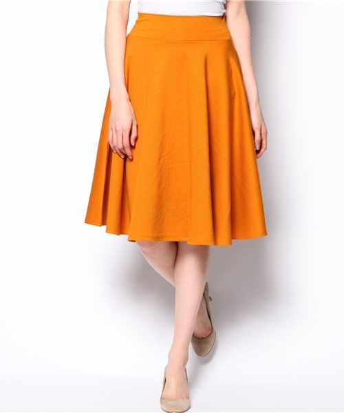 ROSE BUD（ローズバッド）の「【GISELe掲載】LCTB-14122 MIDI FLARE SKIRT（スカート・レディース・オフホワイト/マスタード/ネイビー/ブラック/キャメル/ダークグリーン/ダークグレー/ライトピンク/ライトブルー・ONE SIZE）」の7枚目の写真