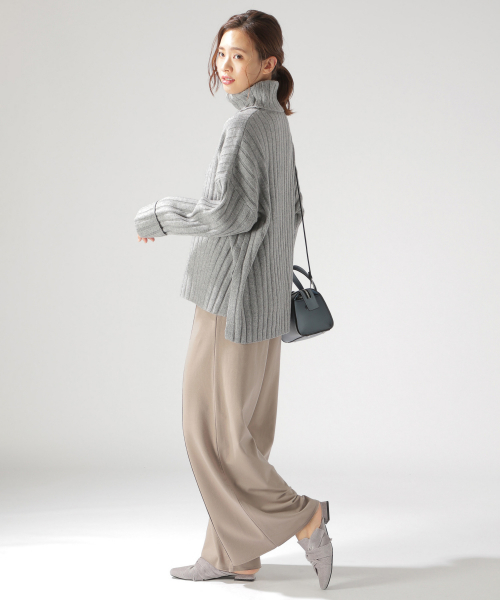 BAYFLOW（ベイフロー）の「AIR YARNリブタートル（ニット/セーター・レディース・グレー/ブラウン/ネイビー・SMALL/MEDIUM）」の8枚目の写真