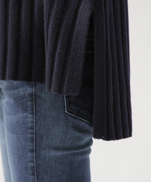 BAYFLOW（ベイフロー）の「AIR YARNリブタートル（ニット/セーター・レディース・グレー/ブラウン/ネイビー・SMALL/MEDIUM）」の22枚目の写真