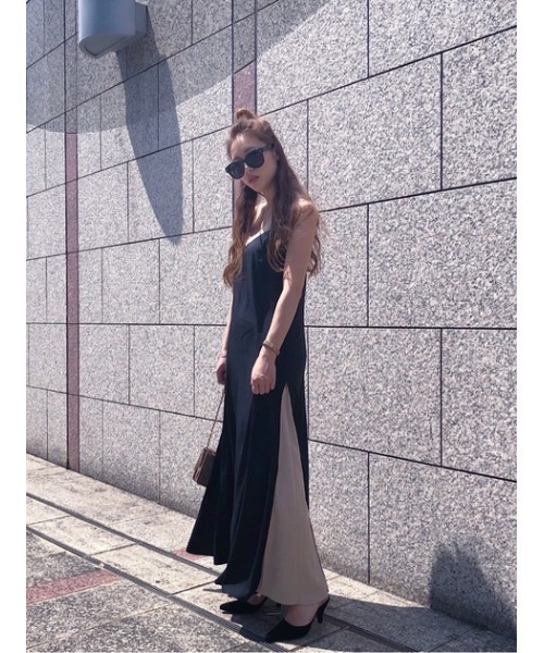 rienda バイカラーキャミロンパース rienda（リエンダ）の「バイカラーキャミロンパース（ワンピース