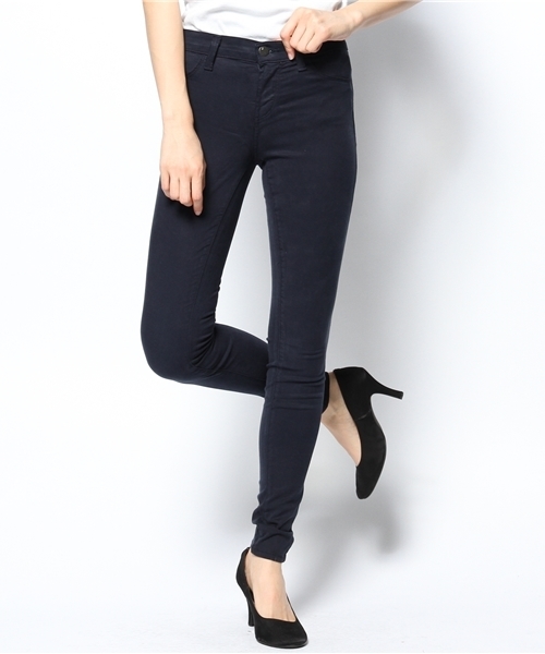 J BRAND（ジェイブランド）の「(J BRAND)485V090 LUXE SATEEN MD RISE SUPER SKINNY（その他パンツ・レディース・ブラック/ブルー系その他・22/26/23/24/25/27）」の2枚目の写真