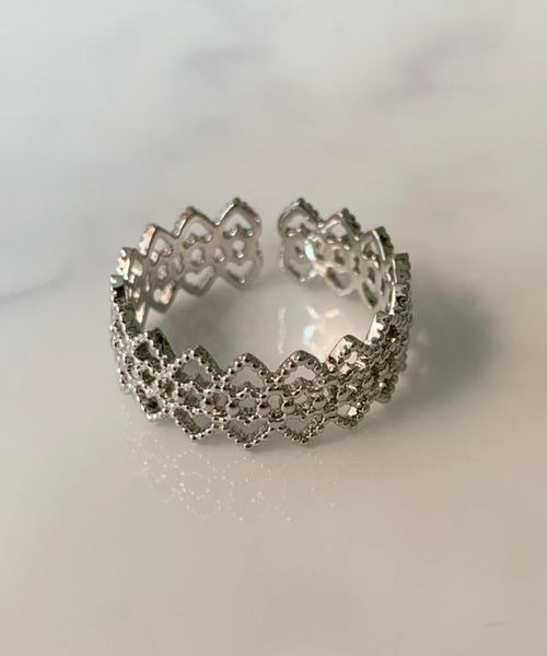 dictionary（ディクショナリー）の「【dictionary / ディクショナリー】 メタル デザイン リング / フリーサイズ（リング・レディース・シルバー系その他4/シルバー系その他5/ゴールド系その他2/ゴールド系その他3/ゴールド系その他4/ゴールド系その他5/シルバー/ゴールド/シルバー系その他/ゴールド系その他/シルバー系その他2/シルバー系その他3・FREE）」の4枚目の写真