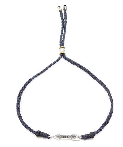 amp japan(アンプジャパン)の「Braid Waxed Cord Bracelet -Arrow-(コード ブレスレット)(ブレスレット・メンズ・ネイビー・FREE)」の1枚目の写真