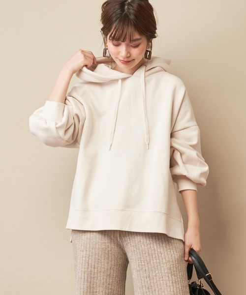 natural couture(ナチュラルクチュール)の「【WEB限定】裏起毛裏毛ゆるパーカー(スウェット・レディース・オフホワイト/モカ/ライトベージュ/ラベンダー・FREE)」の2枚目の写真