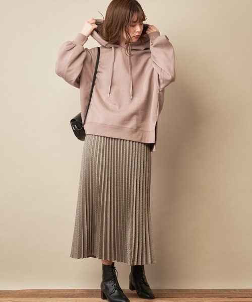 natural couture(ナチュラルクチュール)の「【WEB限定】裏起毛裏毛ゆるパーカー(スウェット・レディース・オフホワイト/モカ/ライトベージュ/ラベンダー・FREE)」の11枚目の写真