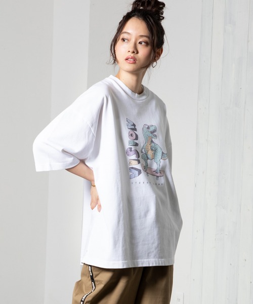 VISION STREET WEAR（ヴィジョンストリートウェア）の「【VISION STREET WEAR】ベビーウェイト オリジナルデザインプリント ビッグシルエット 半袖Tシャツ（Tシャツ/カットソー・メンズ・チャコールグレー/ライトグレー/ベージュ/パープル/オフホワイト/ネイビー/ミント/チャコール/ホワイト系その他/グリーン系その他/グレー系その他/ホワイト系その他2/パープル系その他/グレー系その他3/ホワイト系その他3/ケリー/グレー系その他2/ベージュ系その他/パープル系その他2/ホワイト系その他4・M/L/LL）」の3枚目の写真