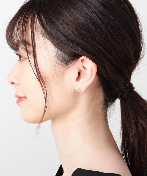 COCOSHNIK(ココシュニック)の「K18丸線ノット スタッドピアス(ピアス(両耳用)・レディース・ホワイト系その他7・00)」の7枚目の写真