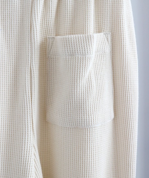 AMERICAN HOLIC（アメリカンホリック）の「ワッフルワイドパンツ ＊（その他パンツ・レディース・アイボリー/チャコールグレー・MEDIUM/LARGE/L/M）」の9枚目の写真