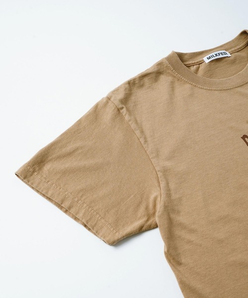 MILKFED.（ミルクフェド）の「S/S TEE CURLY LOGO（Tシャツ/カットソー・レディース・ホワイト/ブラック/ベージュ/オフホワイト/ライトパープル・ONE SIZE）」の16枚目の写真
