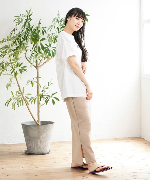 MILKFED.（ミルクフェド）の「S/S TEE CURLY LOGO（Tシャツ/カットソー・レディース・ホワイト/ブラック/ベージュ/オフホワイト/ライトパープル・ONE SIZE）」の21枚目の写真