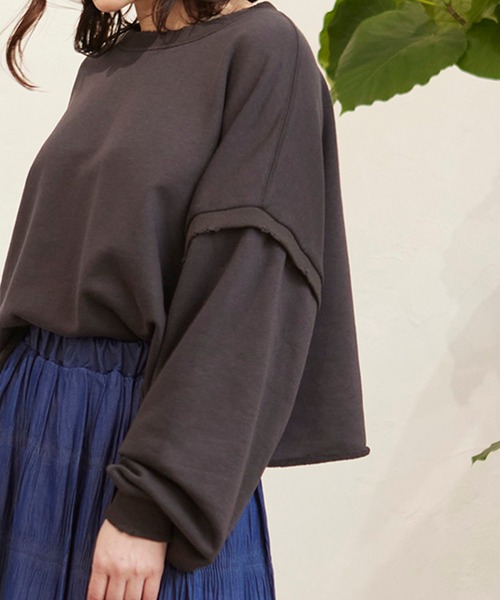 MATCH&more(マッチアンドモア)の「裏毛ダメージ加工ショートプルオーバー(Tシャツ/カットソー・レディース・チャコールグレー/オフホワイト・FREE)」の8枚目の写真