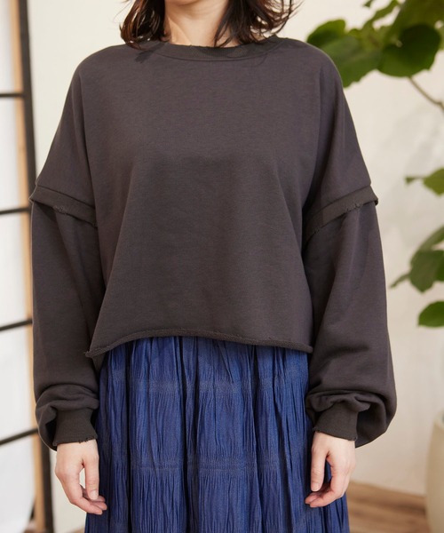 MATCH&more(マッチアンドモア)の「裏毛ダメージ加工ショートプルオーバー(Tシャツ/カットソー・レディース・チャコールグレー/オフホワイト・FREE)」の18枚目の写真