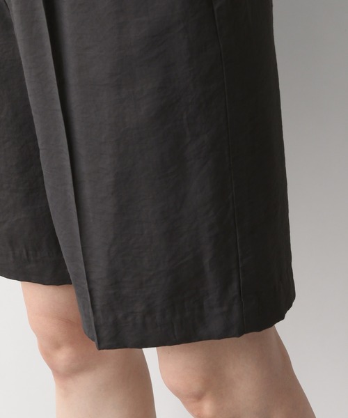 A part by(アパートバイ)の「RyNyハーフパンツ 947195(その他パンツ・レディース・アイボリー/チャコールグレー/ダークネイビー・MEDIUM/LARGE)」の13枚目の写真