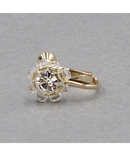 flower（フラワー）の「シアーフルールイヤリング（イヤリング・レディース・ゴールド・FREE）」の7枚目の写真