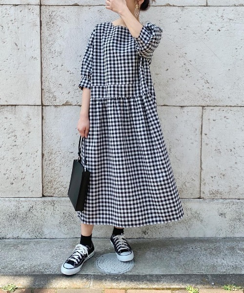 DAIS-Y（デイジー）の「ギンガムチェックオーバーシルエット5分袖ワンピース（ワンピース・レディース・ブラック/ネイビー・FREE）」の2枚目の写真