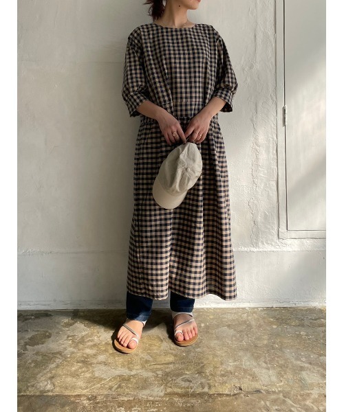 DAIS-Y（デイジー）の「ギンガムチェックオーバーシルエット5分袖ワンピース（ワンピース・レディース・ブラック/ネイビー・FREE）」の7枚目の写真