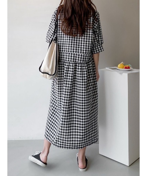 DAIS-Y（デイジー）の「ギンガムチェックオーバーシルエット5分袖ワンピース（ワンピース・レディース・ブラック/ネイビー・FREE）」の8枚目の写真