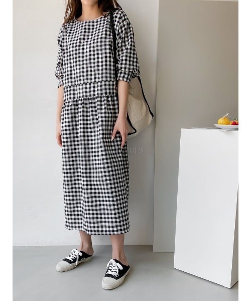 DAIS-Y（デイジー）の「ギンガムチェックオーバーシルエット5分袖ワンピース（ワンピース・レディース・ブラック/ネイビー・FREE）」の5枚目の写真