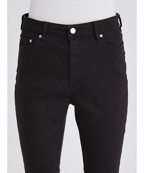 Mila Owen（ミラオーウェン）の「シガレットスキニーデニムパンツ（デニムパンツ・レディース・ライトブルー/ブラック/グレー/ベージュ系その他・1/2/0）」の16枚目の写真