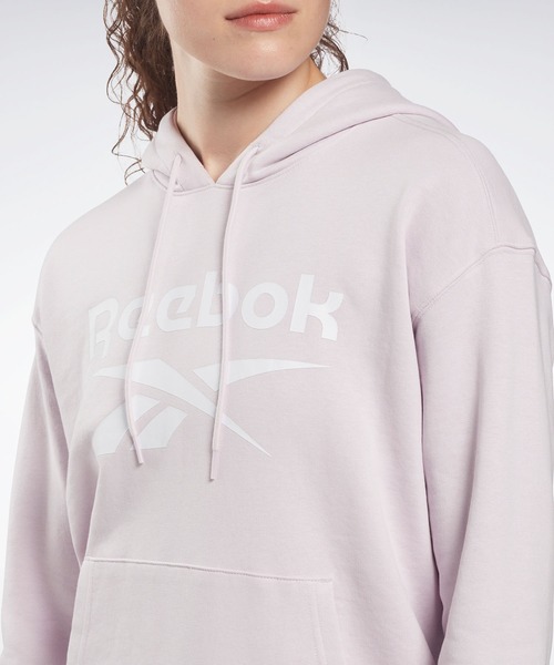 Reebok(リーボック)の「 アイデンティティ ロゴ フレンチテリー フーディー / Identity Logo French Terry Hoodie(パーカー・レディース・ヘザーグレー/ブルー/ホワイト×ブラック/ライトグレー/コーラルピンク/グレー×ホワイト/ピンク系その他/ブラック・SMALL/MEDIUM/LARGE/X-LARGE/X-SMALL)」の19枚目の写真