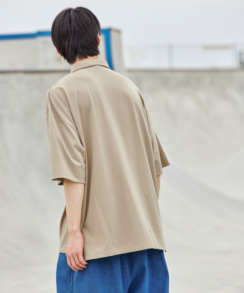 act'm（アクトム）の「オーバーサイズヘムライン ポロシャツ（ポロシャツ・メンズ・ベージュ/ネイビー・S/M/L）」の5枚目の写真