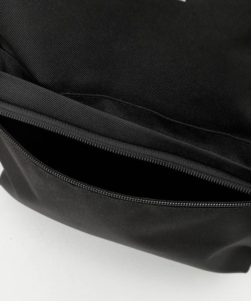 Mark Gonzales（マーク・ゴンザレス）の「Mark Gonzales/マークゴンザレス MONO-MART別注 ピスデザイン バックパック（バックパック/リュック・メンズ・ブラック/ブラウン・FREE）」の5枚目の写真