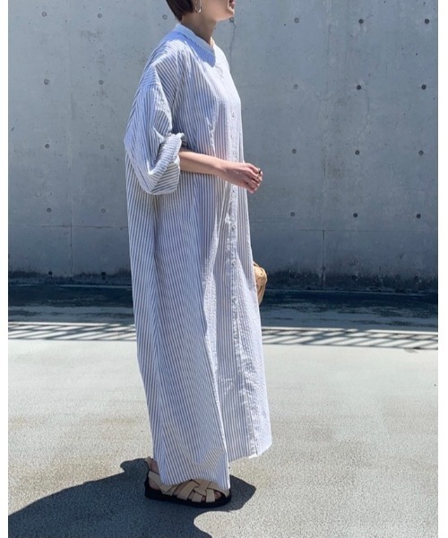 She's Closet（シーズクローゼット）の「スタンドカラーボリューム袖フレアロングストライプシャツワンピース【低身長向け/高身長向けサイズ有】（シャツワンピース・レディース・ブラック/ブルー・FREE/SHORT/TALL）」の20枚目の写真