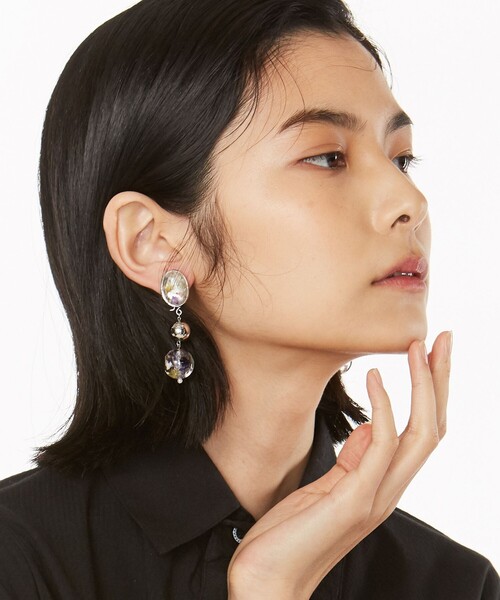 ANEVER（アンエバー）の「OVAL 2WAY DROPPED ピアス（ピアス（両耳用）・レディース・シルバー系/ゴールド系・F）」の5枚目の写真