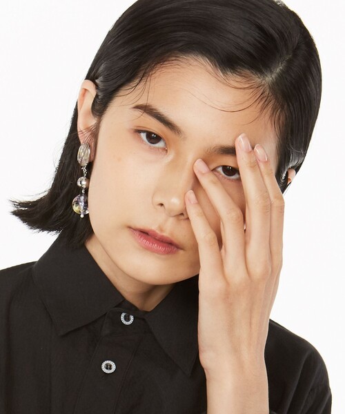 ANEVER（アンエバー）の「OVAL 2WAY DROPPED ピアス（ピアス（両耳用）・レディース・シルバー系/ゴールド系・F）」の6枚目の写真