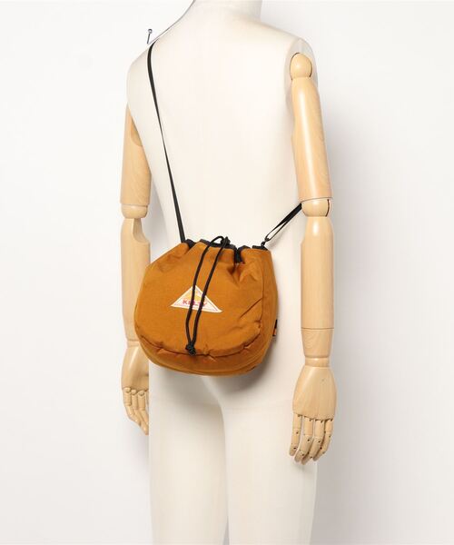 KELTY（ケルティ）の「【KELTY/ケルティ】リバーシブル ボア キンチャク/REVERSIBLE KINCHAKU（ショルダーバッグ・メンズ・パープル/セージグリーン/レッド/マスタード/グリーン/ブルー/ブラック/サンドベージュ/ネイビー/タン/ダークグレー/オリーブ/ブラウン系その他/モカ・FREE）」の16枚目の写真