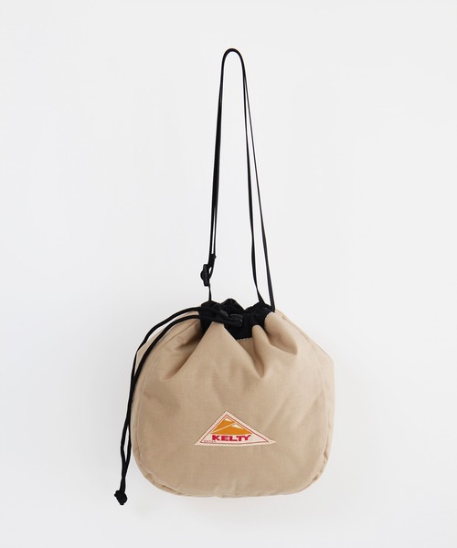 KELTY（ケルティ）の「【KELTY/ケルティ】リバーシブル ボア キンチャク/REVERSIBLE KINCHAKU（ショルダーバッグ・メンズ・パープル/セージグリーン/レッド/マスタード/グリーン/ブルー/ブラック/サンドベージュ/ネイビー/タン/ダークグレー/オリーブ/ブラウン系その他/モカ・FREE）」の6枚目の写真