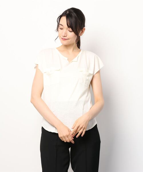 e.r.g*（イーアールジー）の「綿麻ポケットＴｅｅ（Tシャツ/カットソー・レディース・ベージュ/オフホワイト・M）」の2枚目の写真