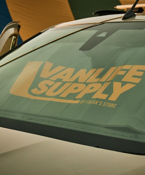 FREAK'S STORE(フリークスストア)の「VANLIFE SUPPLY BY FREAK'S STORE/ヴァンライフサプライバイフリークスストア VANLIFE SUPPLY CAR SUNSHADE(アウトドアグッズ・メンズ・オレンジ・ONE SIZE)」の1枚目の写真