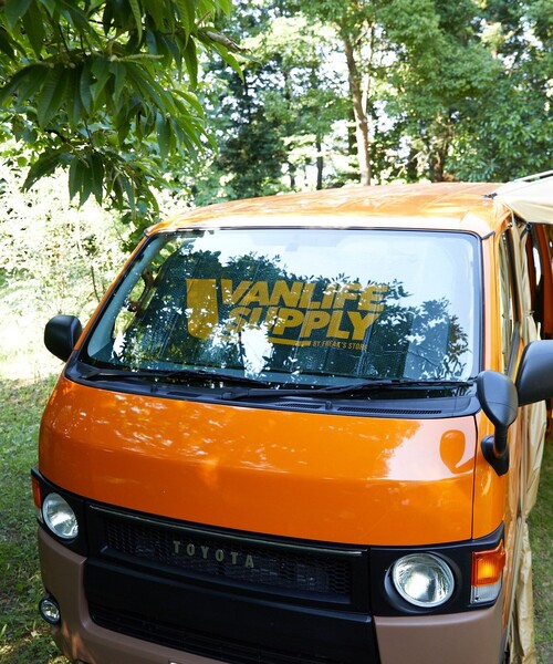 FREAK'S STORE(フリークスストア)の「VANLIFE SUPPLY BY FREAK'S STORE/ヴァンライフサプライバイフリークスストア VANLIFE SUPPLY CAR SUNSHADE(アウトドアグッズ・メンズ・オレンジ・ONE SIZE)」の2枚目の写真
