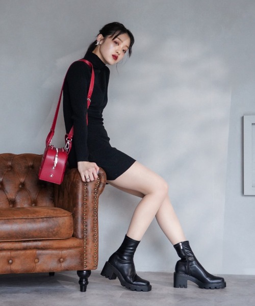 VIVIAN(ヴィヴィアン)の「スクエアトゥ厚底ストレッチショートブーツ(ブーツ・レディース・ブラウン系その他5/ブラック系その他3/ブラック系その他2/ホワイト系その他5・L/LL/S/M)」の14枚目の写真