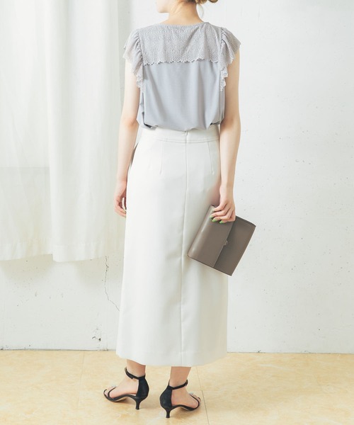 URBAN RESEARCH ROSSO(アーバンリサーチロッソ)の「ヨークレースフレアプルオーバー(Tシャツ/カットソー・レディース・ブラック/グレー/オフホワイト・FREE)」の4枚目の写真